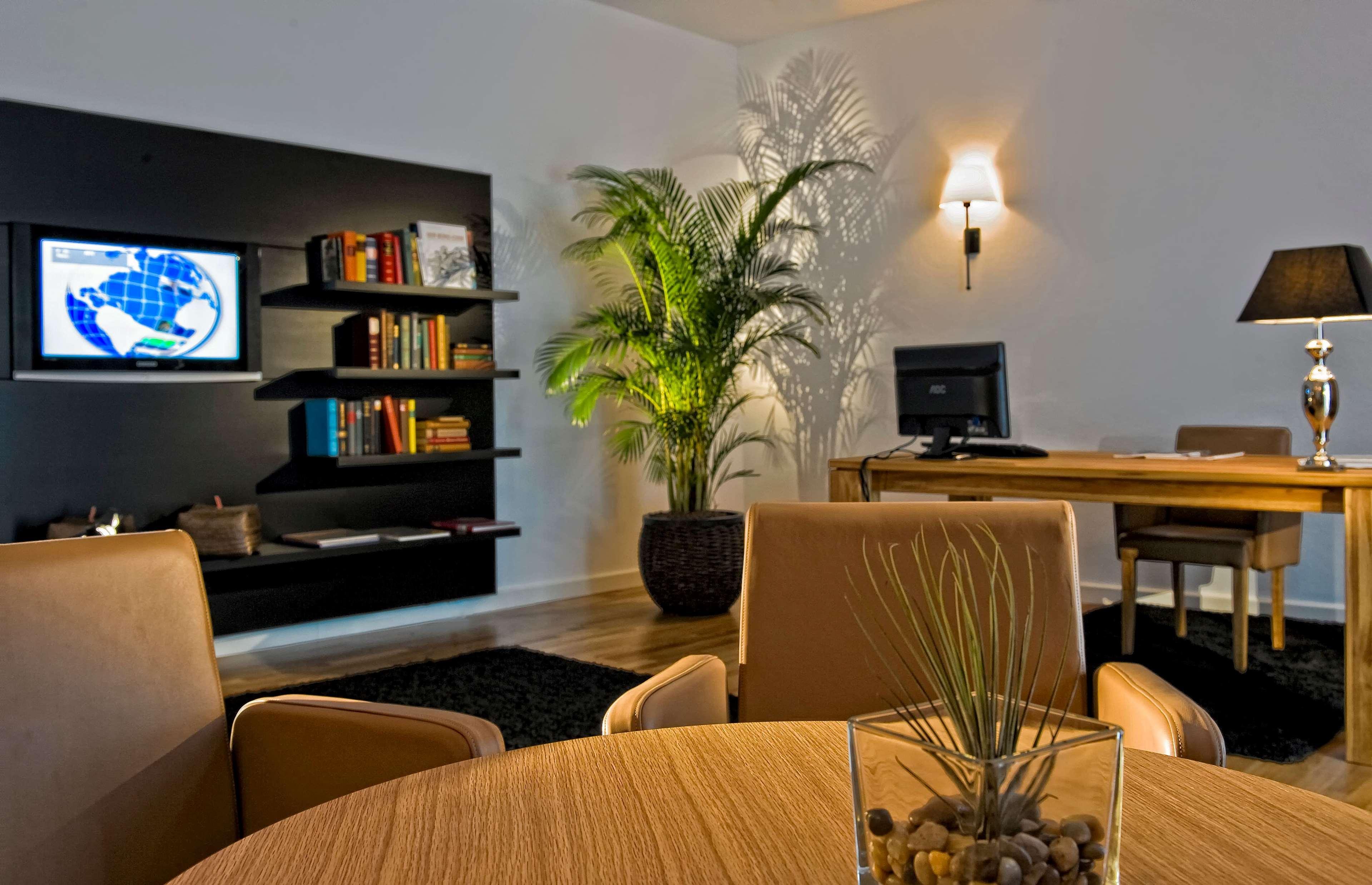 Tryp By Wyndham Hotel
