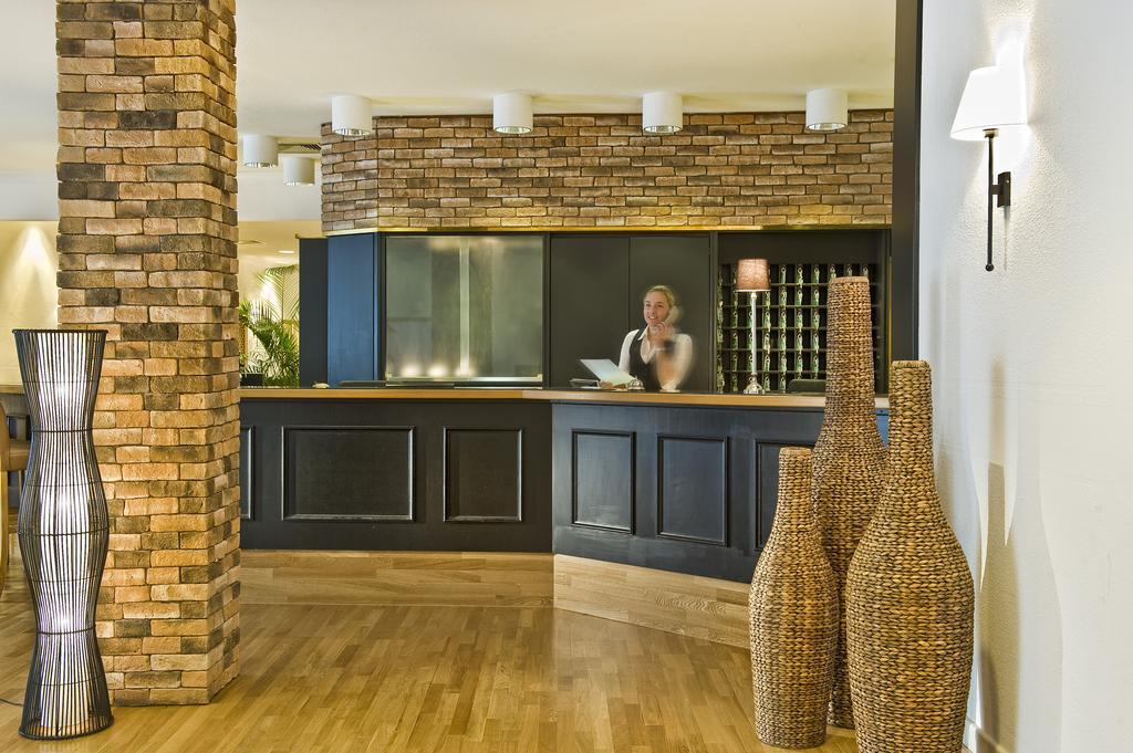 Tryp By Wyndham Hotel